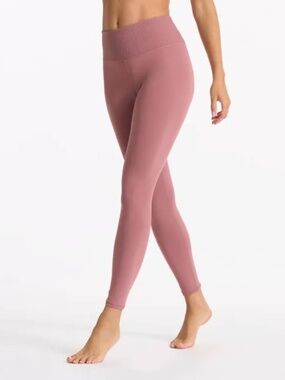 Vuori Women's Rib Studio Legging Marsala